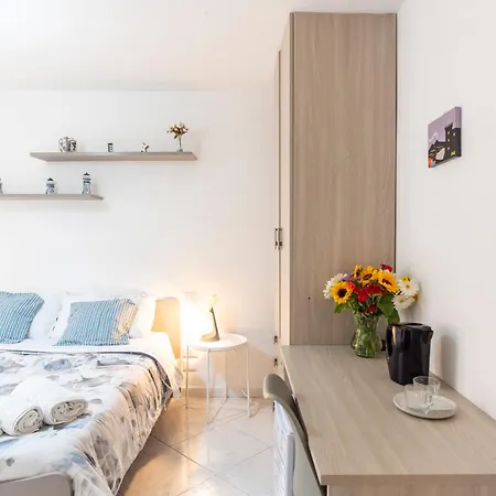 Centro, Dm Pensionat Neapel