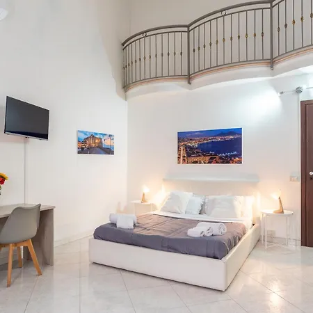 Pensionat Centro, Dm Neapel