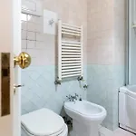 Centro, Dm Penzion 3*
