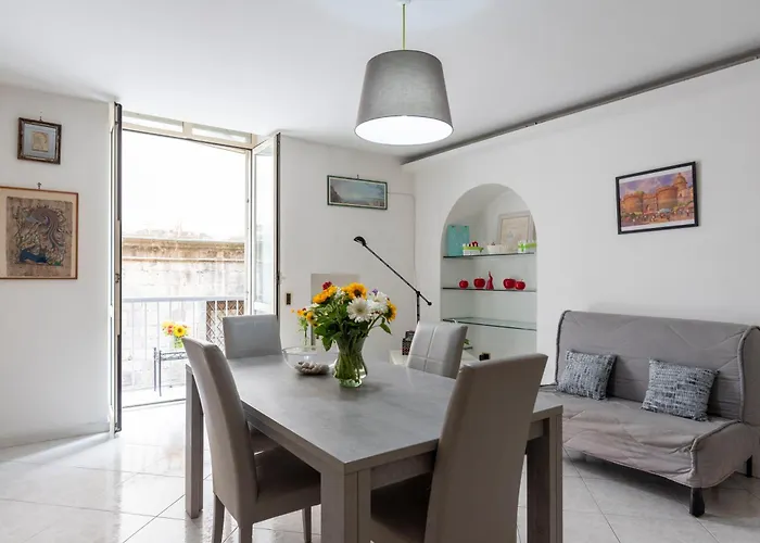 Centro, Dm 3* Neapol