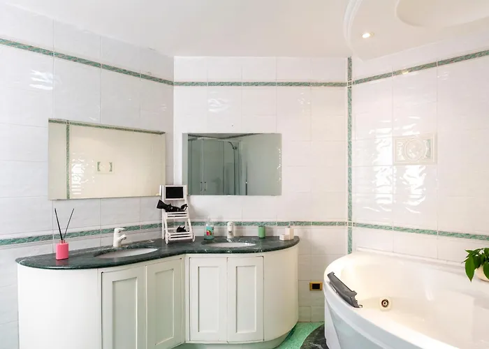 Centro, Dm Pensjonat 3*