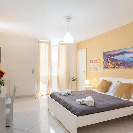 Centro, Dm * Naples