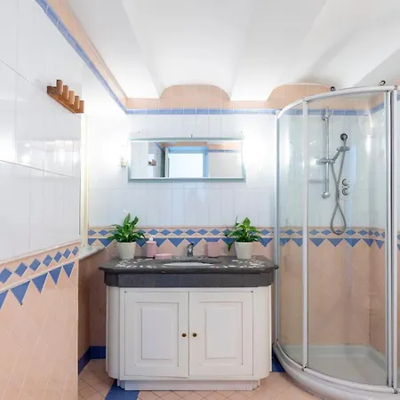 Gasthof Centro, Dm Neapel